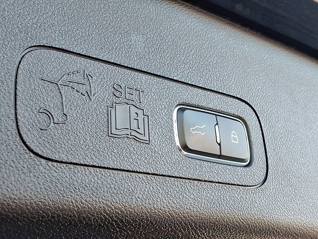 Used 2023 Lincoln Aviator AWD w/ Premium Package image 30