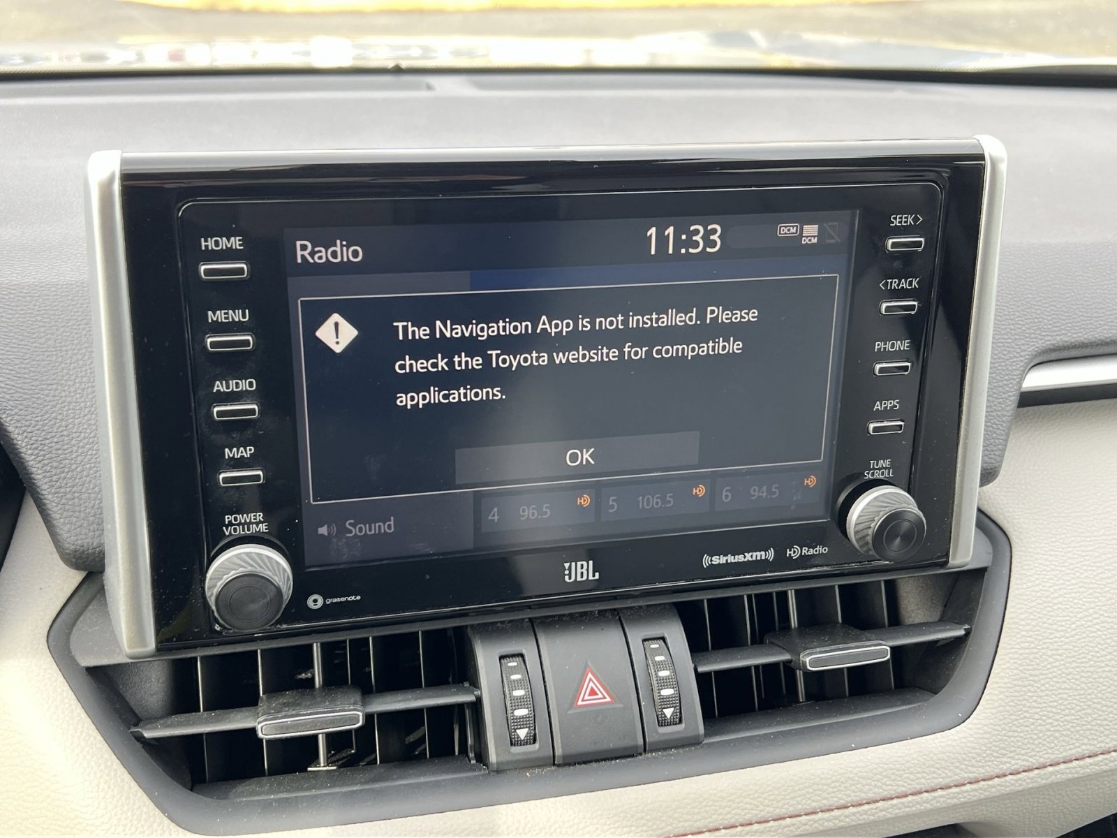 Used 2021 Toyota RAV4 XLE Premium image 21