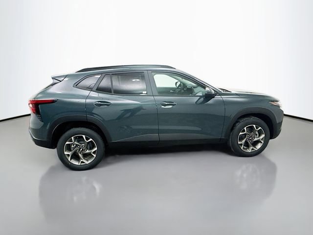 New 2026 Chevrolet Trax LT w/ Driver Confidence Package image 9