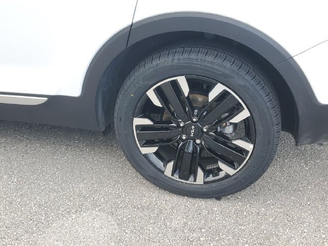 Certified 2023 Kia Telluride SX Prestige AWD/4WD image 5
