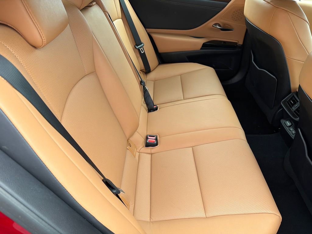 Used 2023 Lexus ES 300h w/ Premium Package FWD image 15