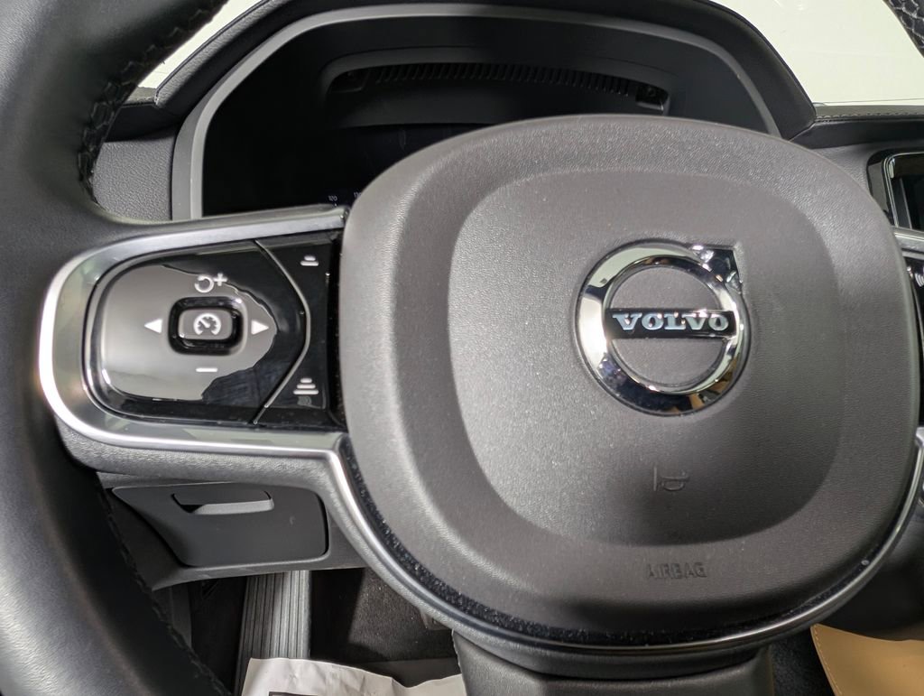 Used 2024 Volvo S90 B6 Ultimate image 36