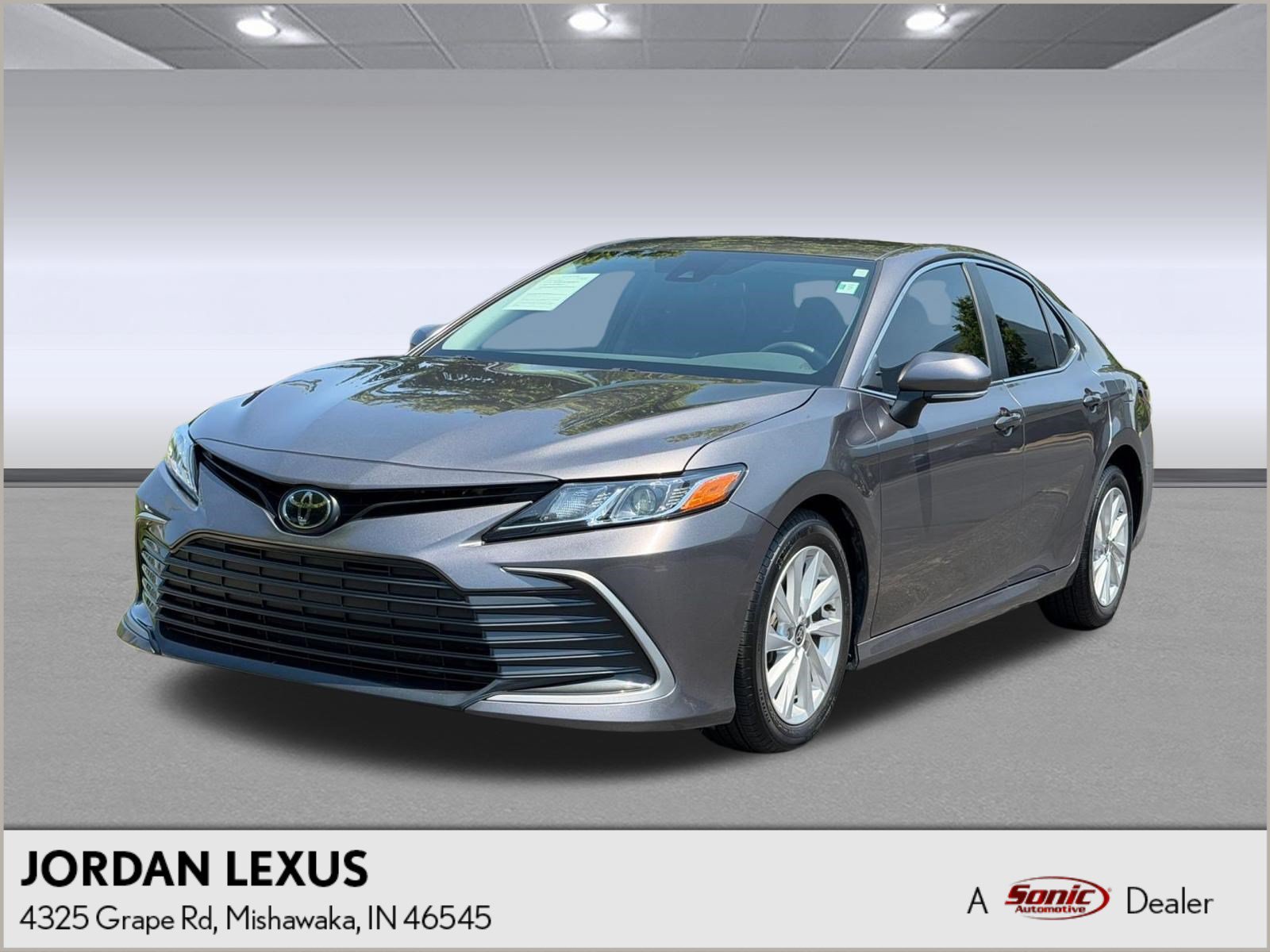 Used 2024 Toyota Camry LE FWD image 1