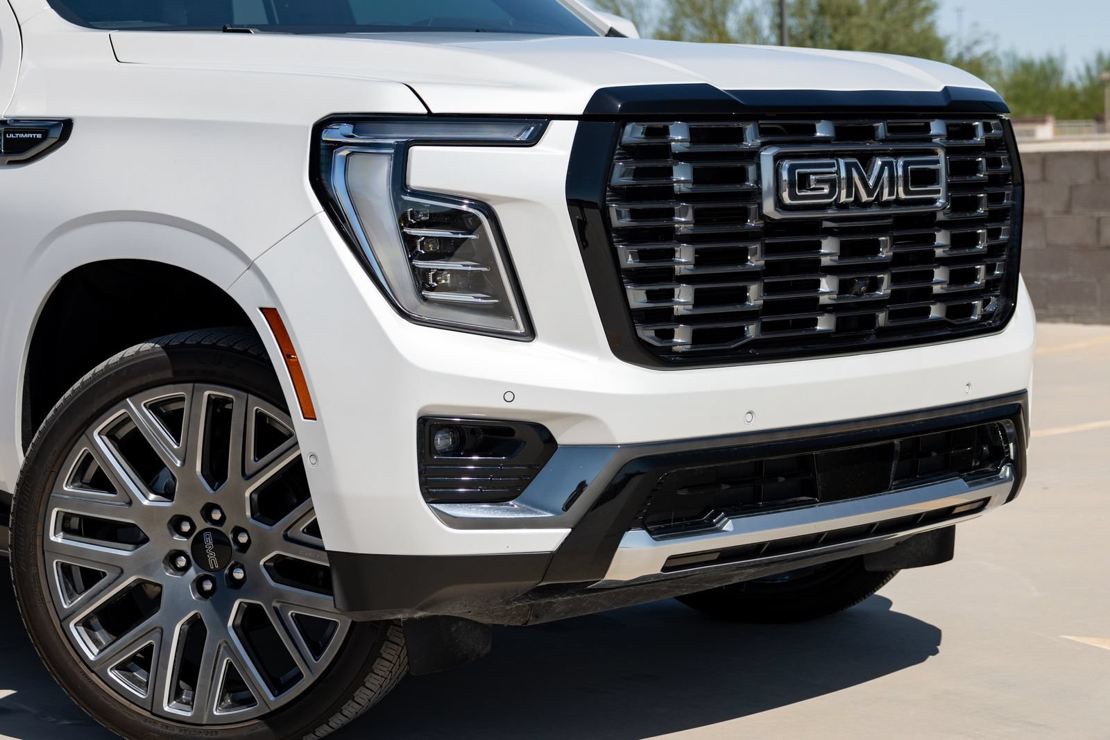Used 2025 GMC Yukon Denali Ultimate AWD/4WD video 1