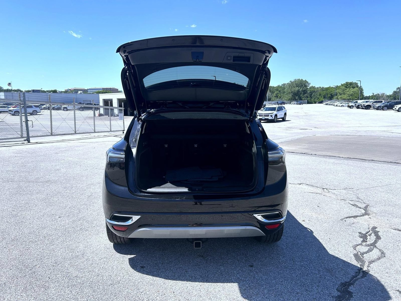 Certified 2023 Buick Envision Avenir AWD/4WD image 21