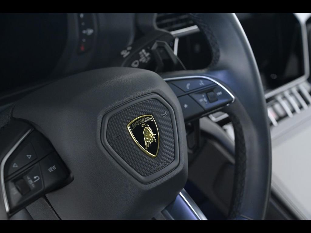 Used 2024 Lamborghini Urus S image 19