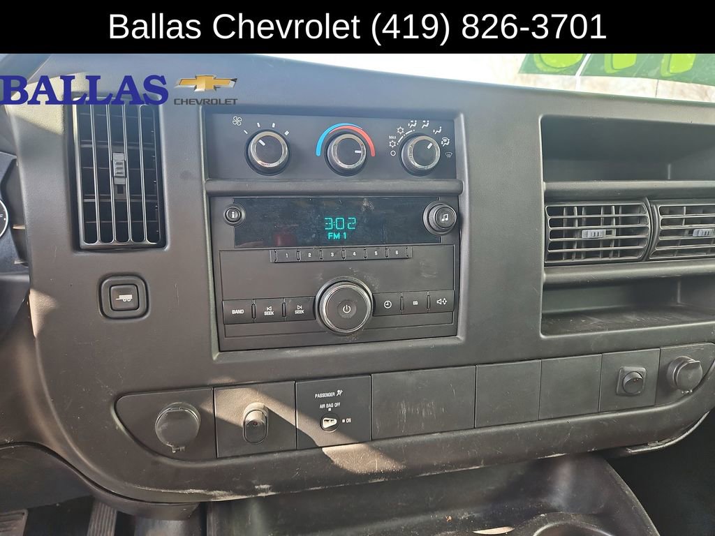 Used 2018 Chevrolet Express 2500 w/ Driver Convenience Package image 13