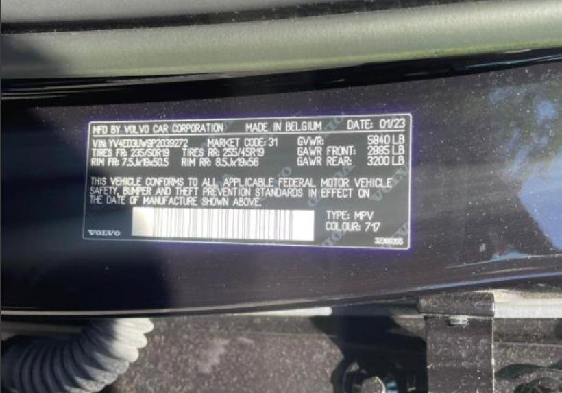 Used 2023 Volvo XC40 Recharge Plus AWD/4WD image 2
