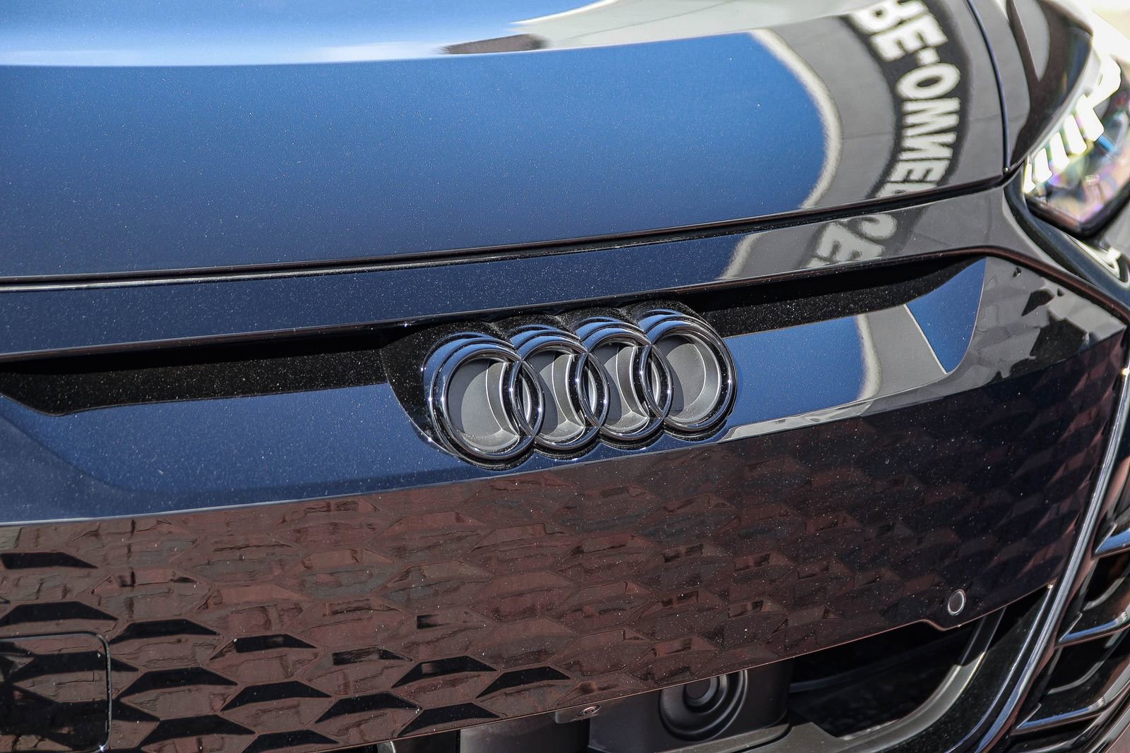 Used 2022 Audi e-tron GT Prestige w/ Prestige Package image 12