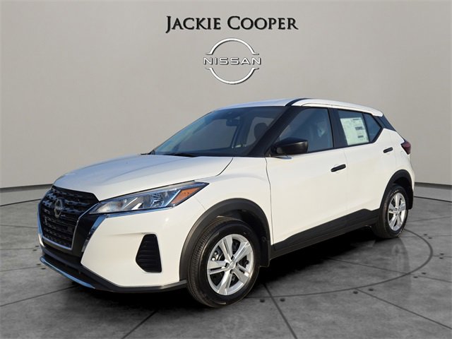 New 2025 Nissan Kicks Play S