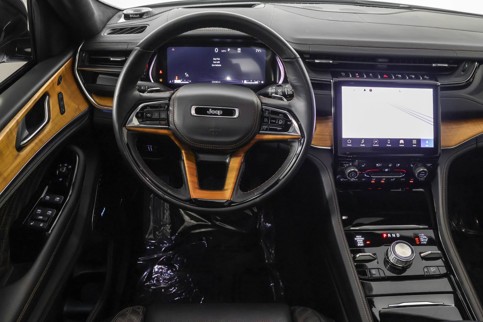 Used 2024 Jeep Grand Cherokee L Summit AWD/4WD image 44