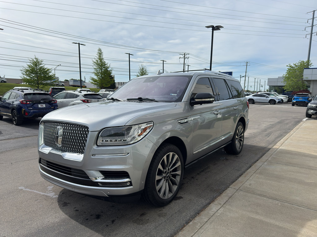 Used 2020 Lincoln Navigator Reserve w/ Luxury Package AWD/4WD image 7