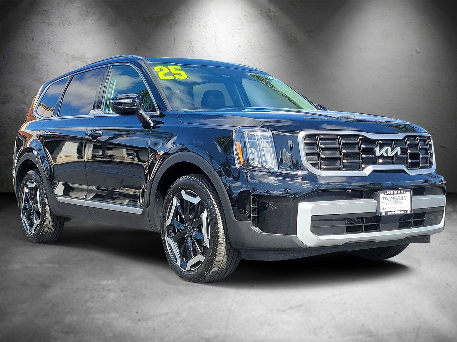 Used 2025 Kia Telluride S AWD/4WD image 2