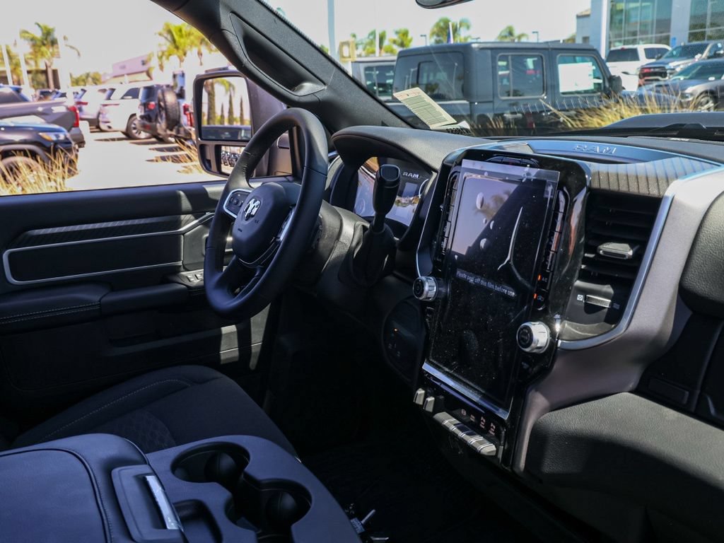 New 2026 RAM 3500 Big Horn AWD/4WD image 19