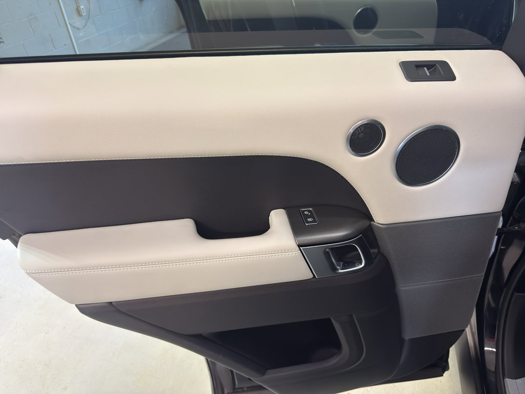 Used 2016 Land Rover Range Rover Sport Supercharged image 29