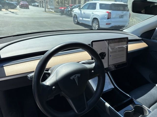 Used 2020 Tesla Model Y Long Range image 10