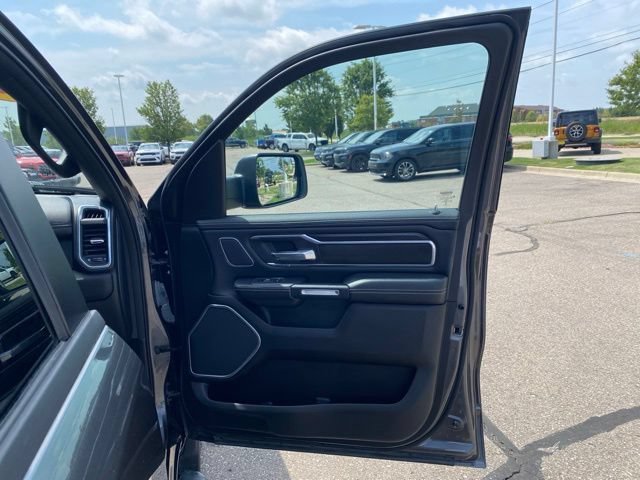 Used 2023 RAM 1500 Laramie AWD/4WD image 34