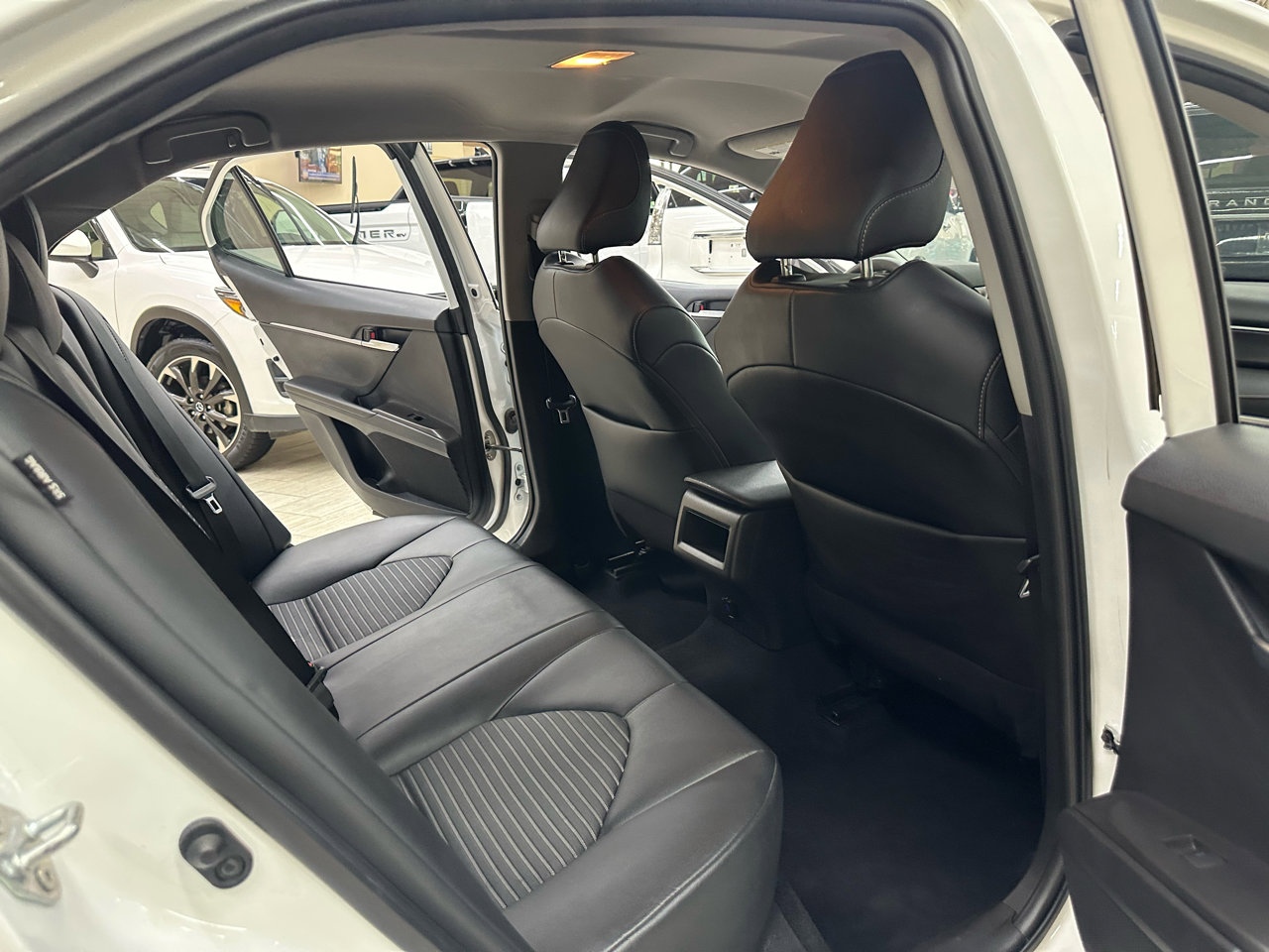 Used 2023 Toyota Camry SE image 36