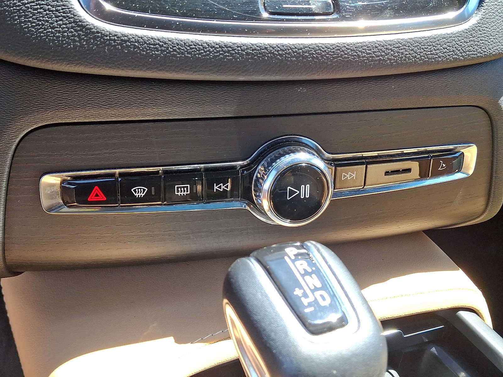 Used 2022 Volvo XC90 T6 Inscription AWD/4WD image 17