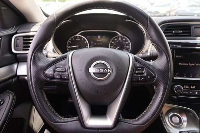 Used 2023 Nissan Maxima SV w/ Floor Mat Group FWD image 10