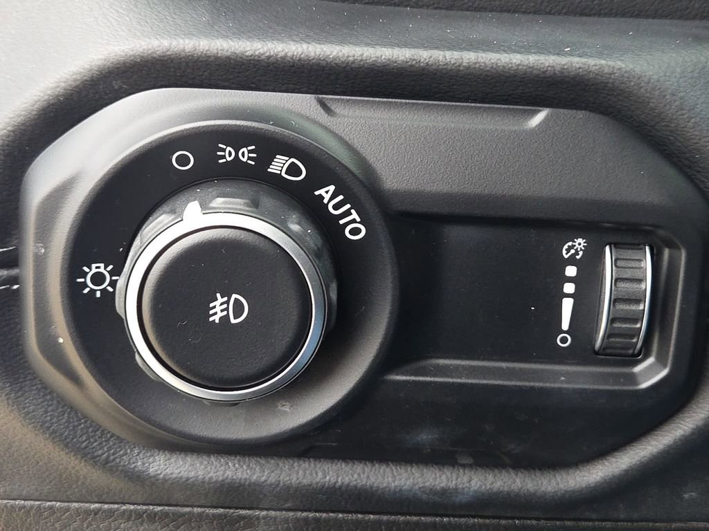 Used 2024 Jeep Wrangler Sahara w/ Technology Group image 22