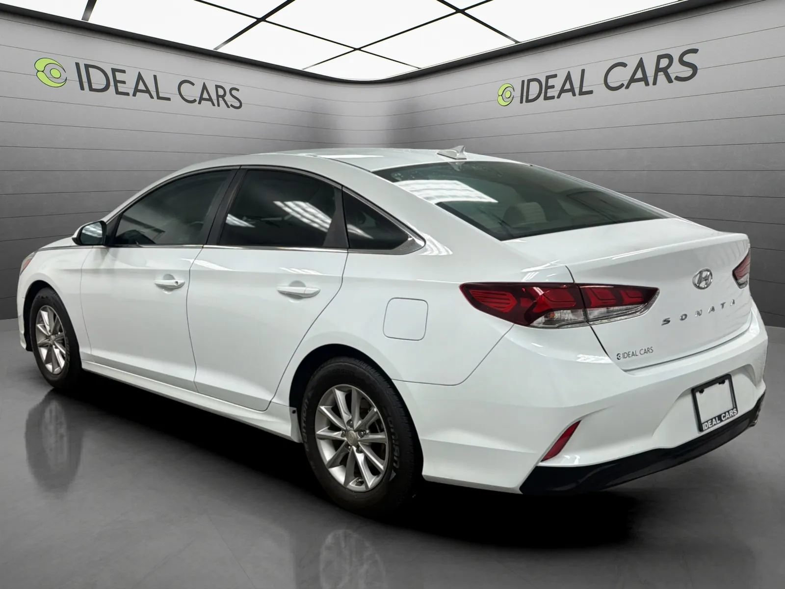Used 2018 Hyundai Sonata SE w/ Cargo Package FWD image 7