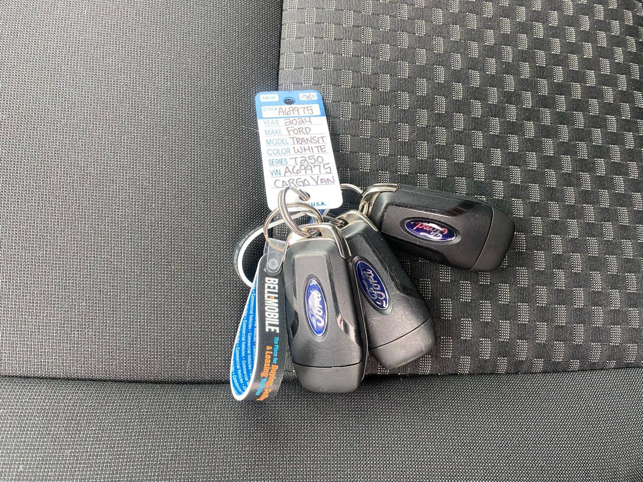 Used 2024 Ford Transit 250 Low Roof w/ Exterior Upgrade Package image 39