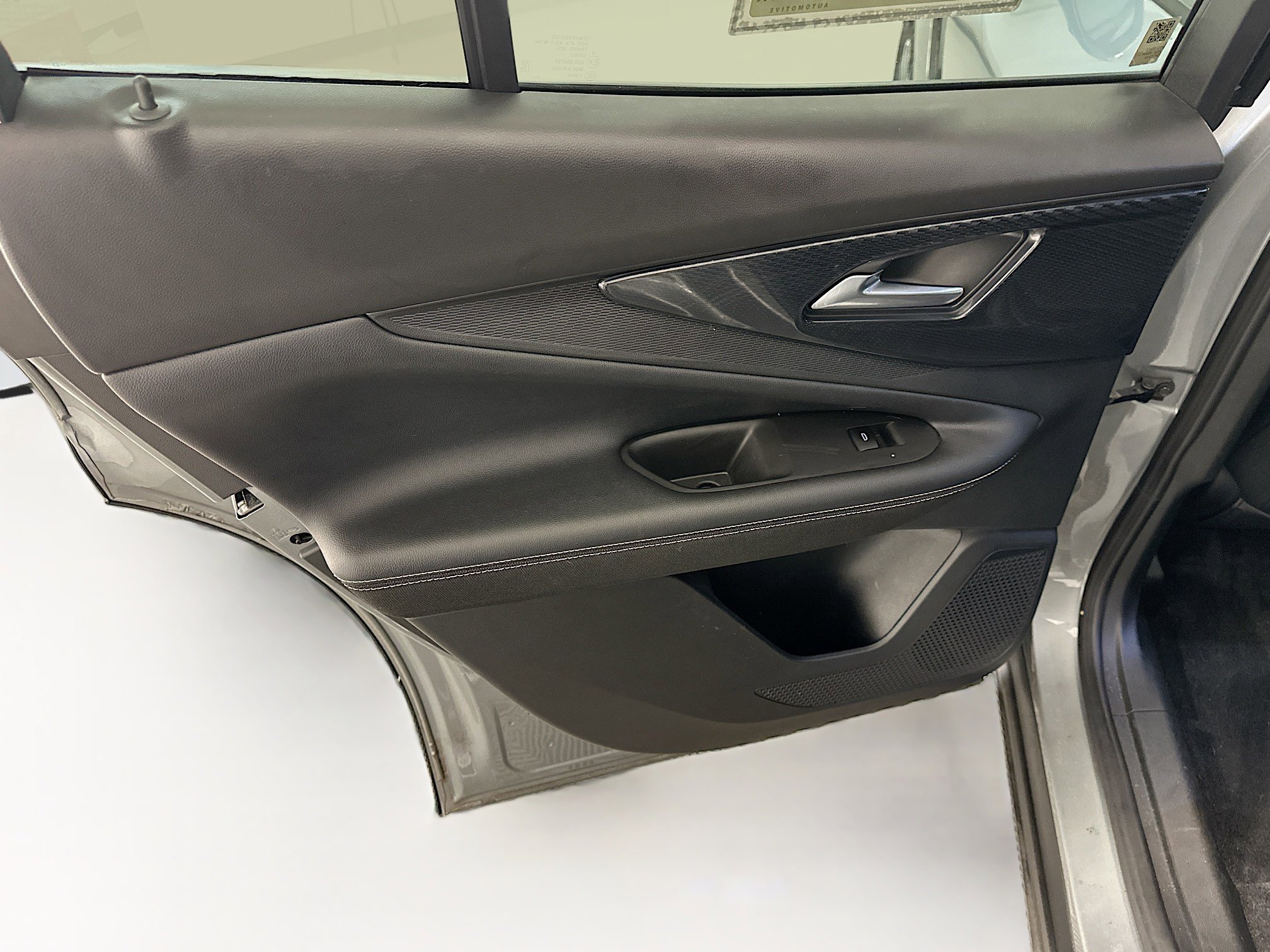 Used 2024 Chevrolet Blazer EV LT image 27