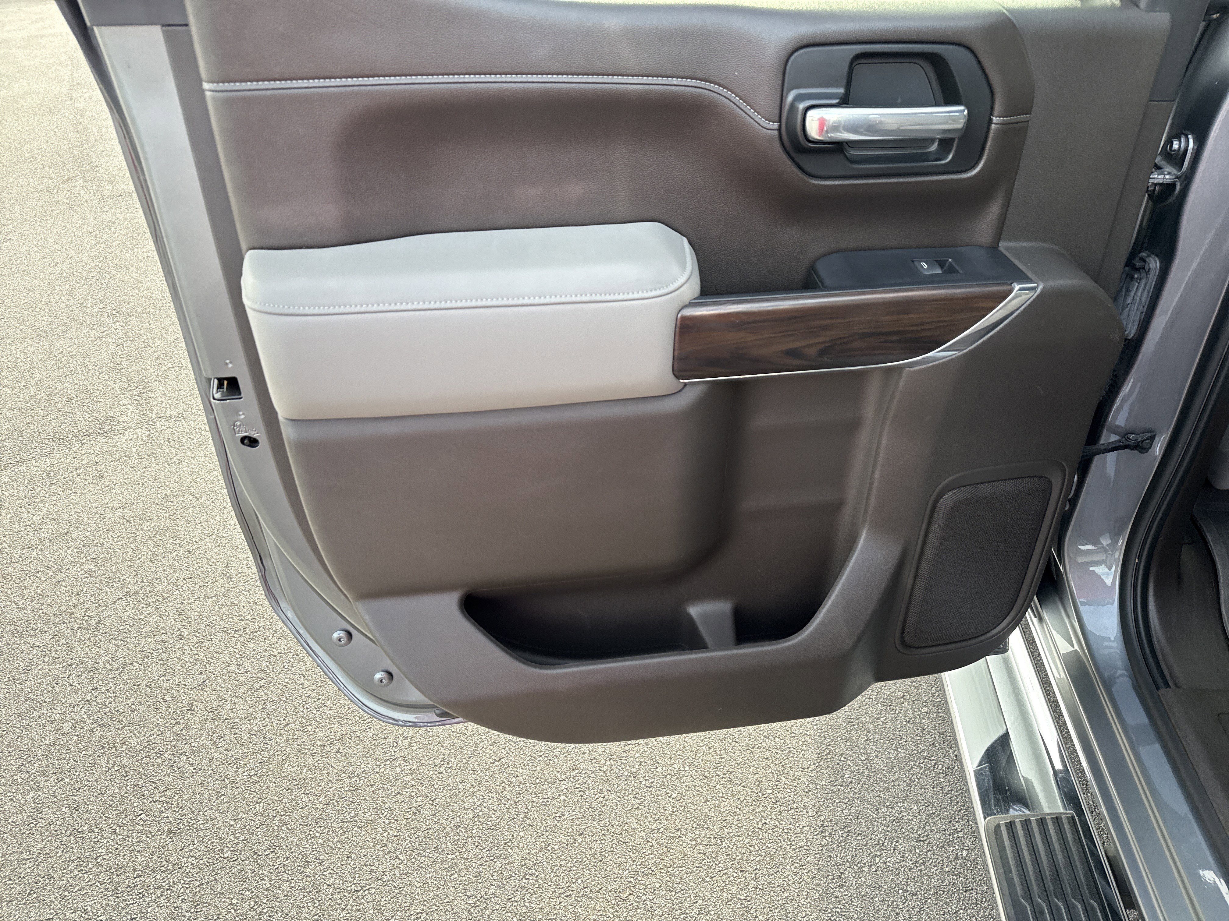 Used 2021 GMC Sierra 1500 SLT w/ SLT Premium Plus Package image 22