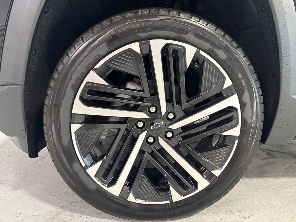 New 2027 Chevrolet Equinox RS w/ Safety and Technology Package AWD/4WD image 47