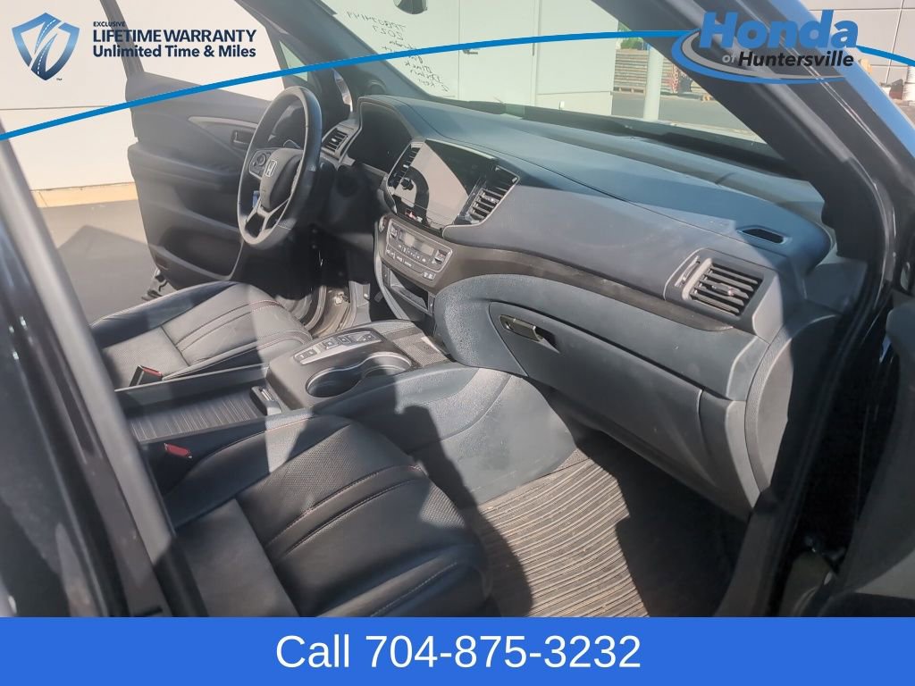 Used 2023 Honda Passport TrailSport image 16