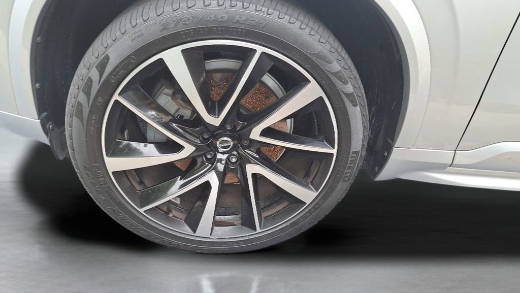 Used 2020 Volvo XC90 T6 Momentum image 4