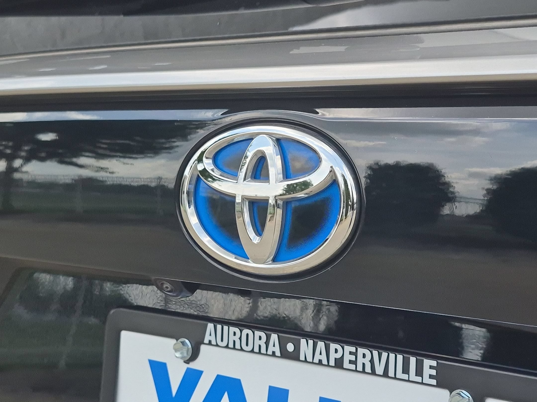 Used 2022 Toyota RAV4 Limited w/ Limited Grade Weather Package AWD/4WD image 29