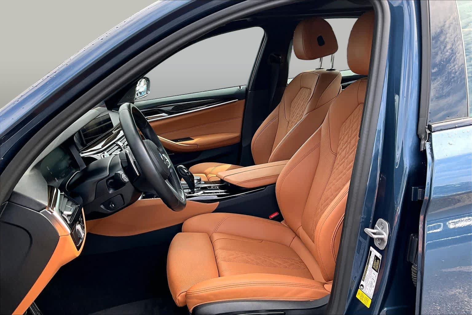 Used 2023 BMW 530i w/ M Sport Package RWD image 8
