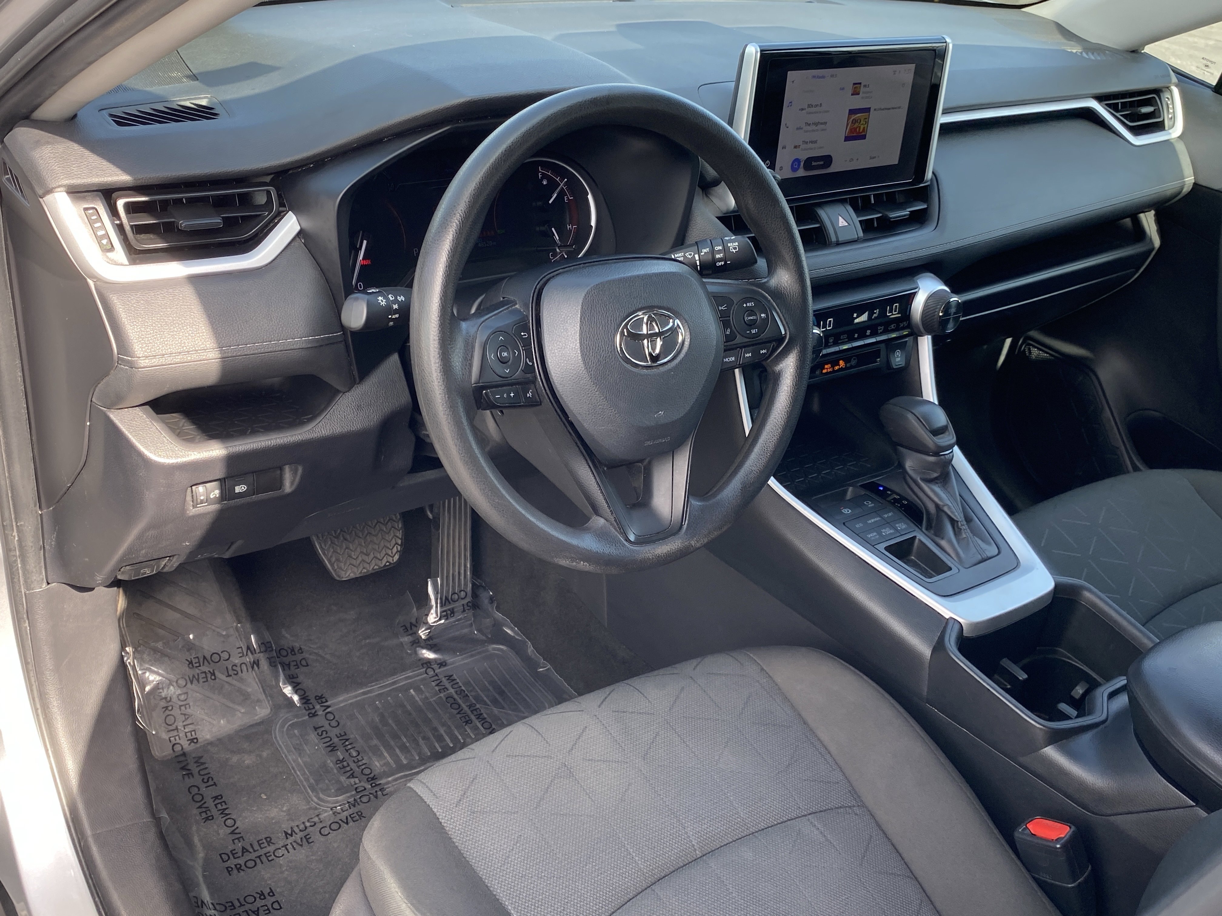 Used 2024 Toyota RAV4 XLE image 14