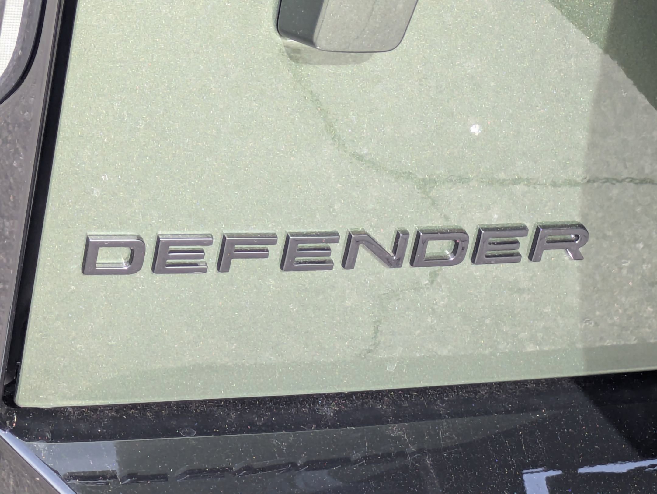 New 2026 Land Rover Defender 130 X-Dynamic SE image 34