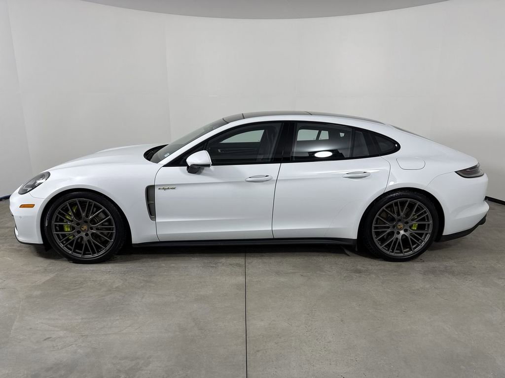 Certified 2023 Porsche Panamera 4 image 2