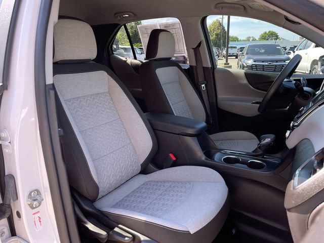 Used 2024 Chevrolet Equinox LS w/ LS Convenience Package FWD image 27