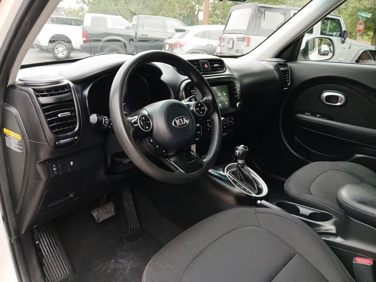 Used 2019 Kia Soul + FWD image 17