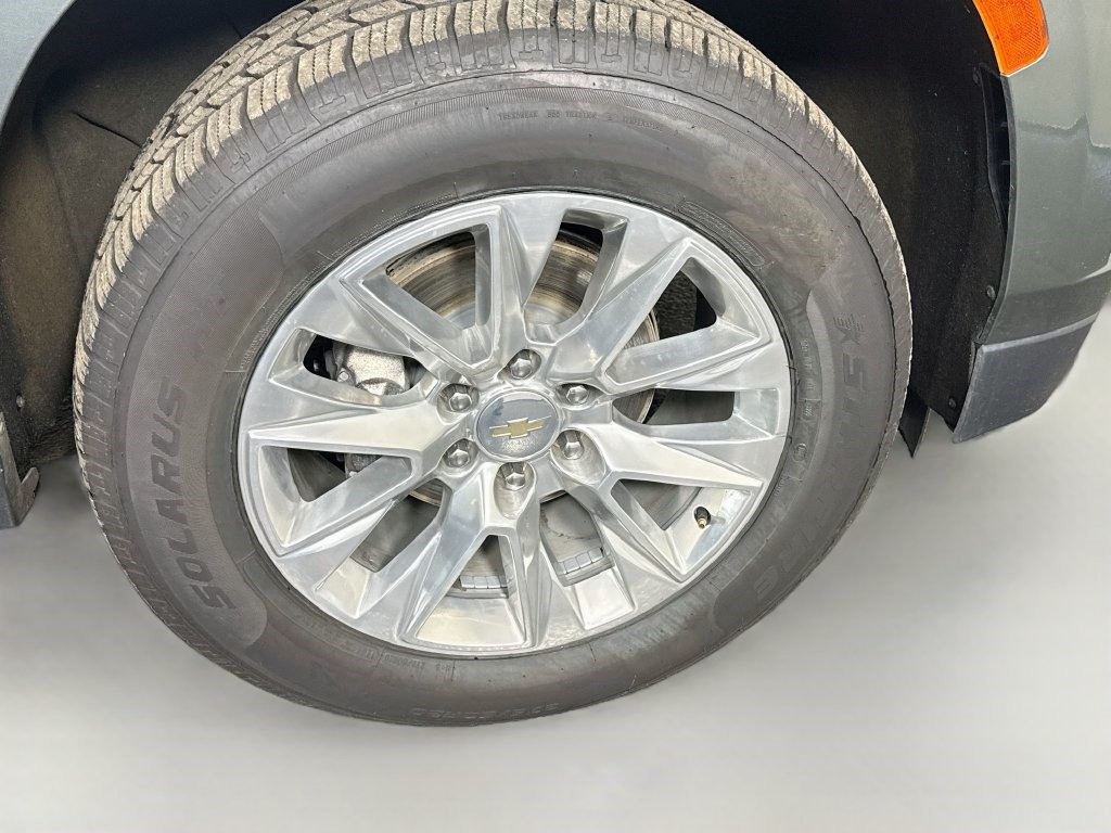Used 2023 Chevrolet Suburban Premier AWD/4WD image 30