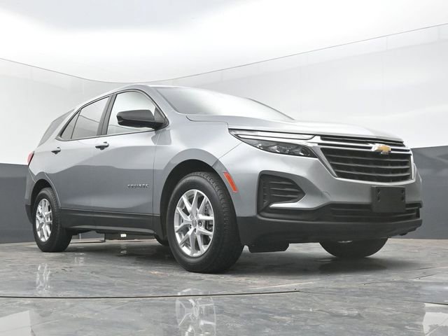 Used 2024 Chevrolet Equinox LS w/ LS Convenience Package image 1