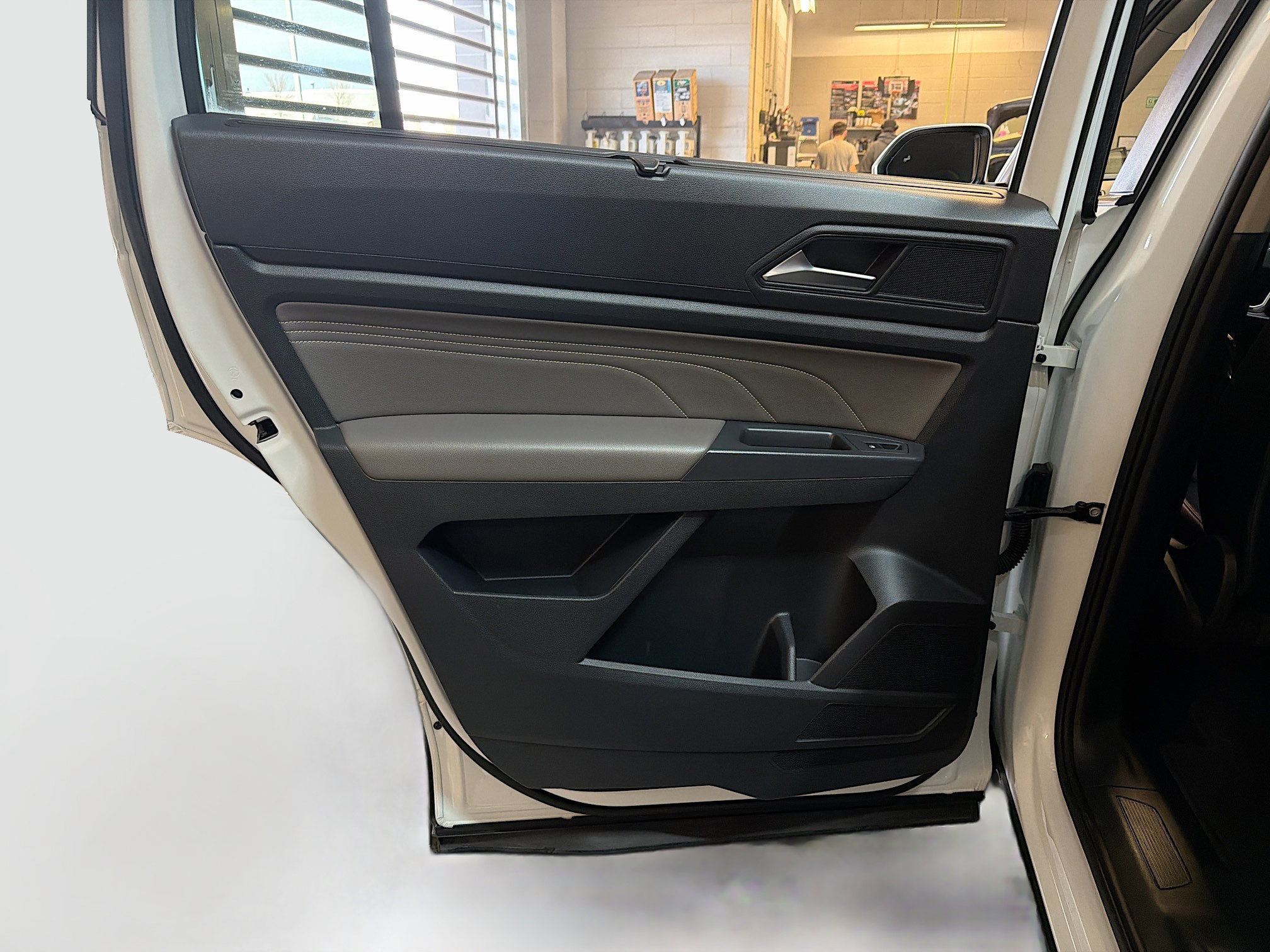 Used 2021 Volkswagen Atlas SE image 26