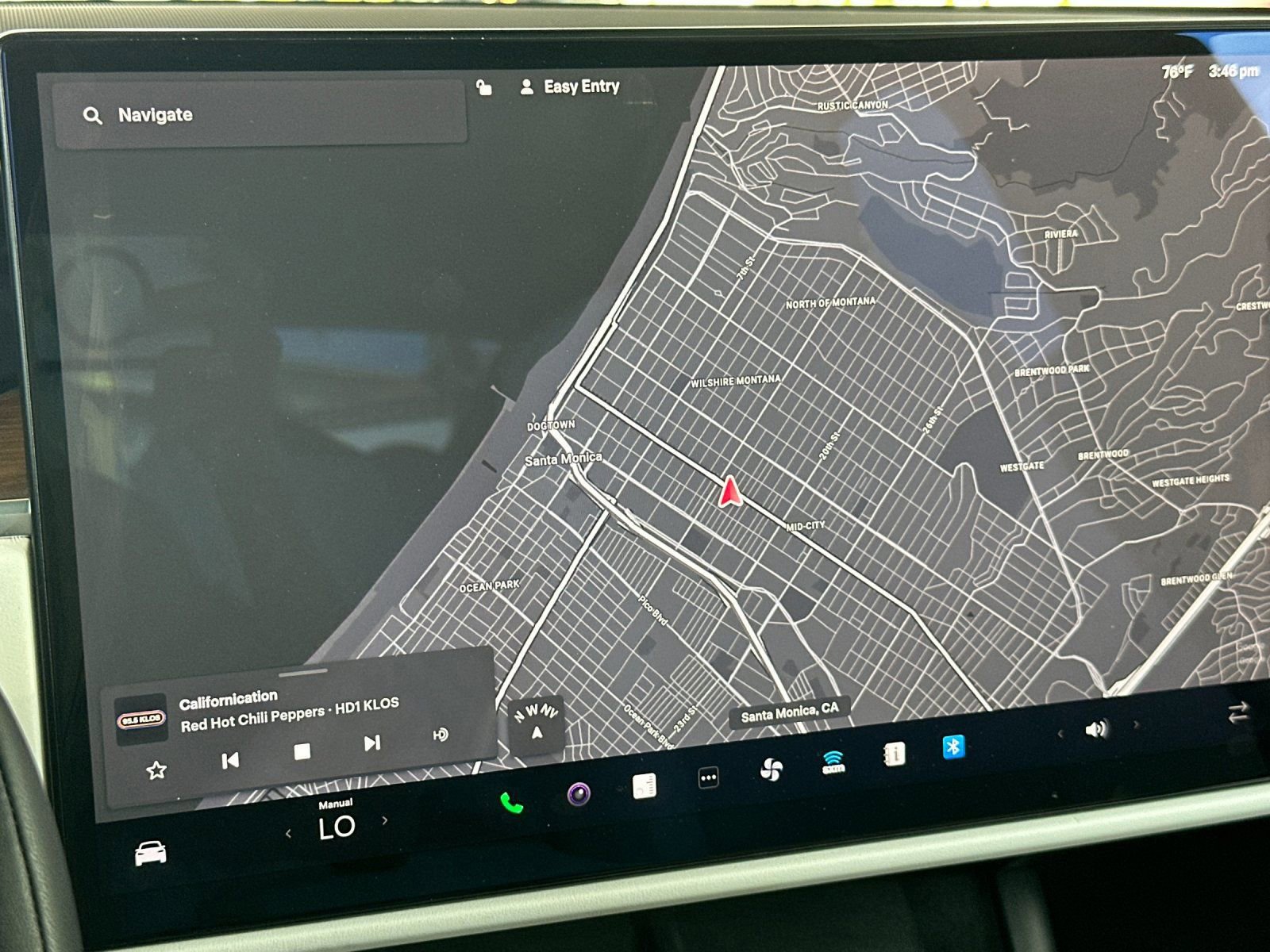 Used 2023 Tesla Model X AWD/4WD image 22