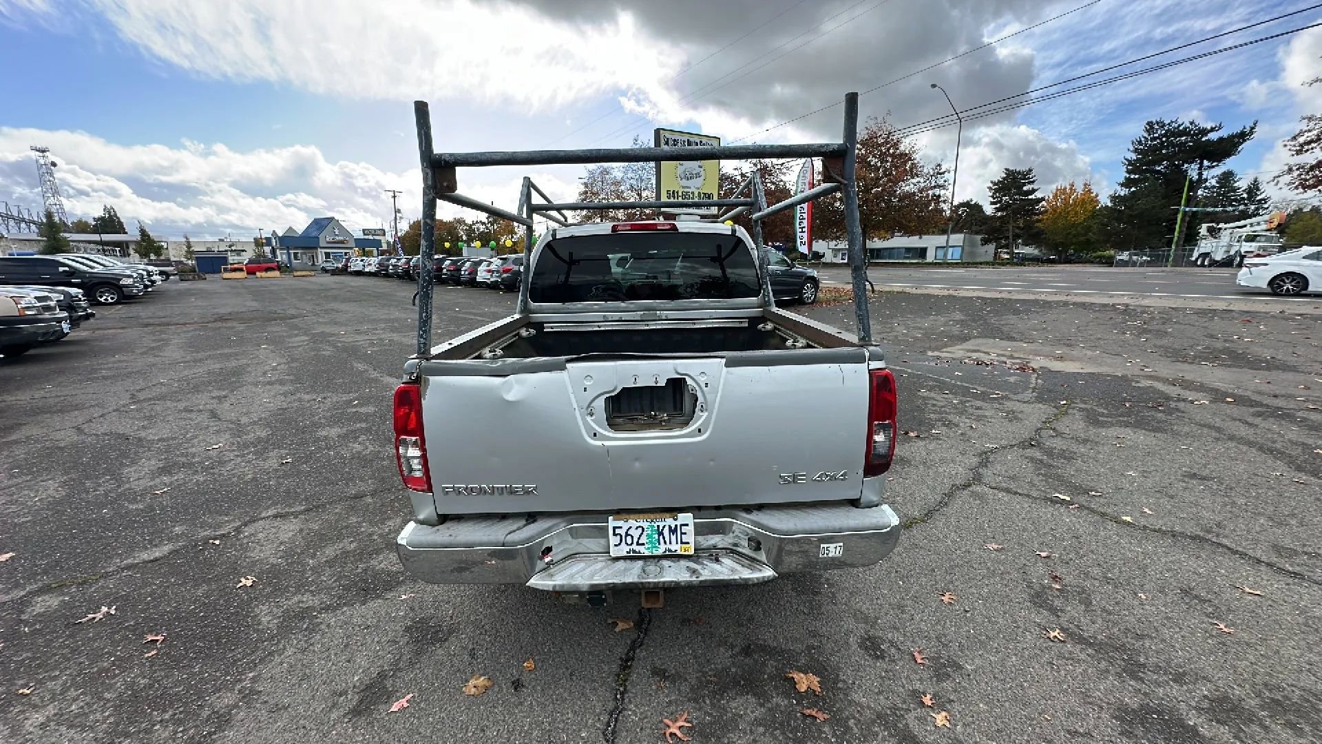 Used 2008 Nissan Frontier SE w/ Tow Hitch Pkg image 5