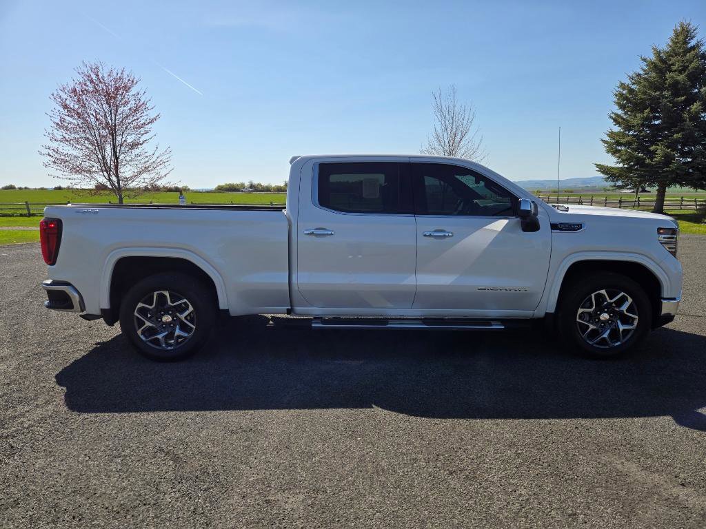 Used 2024 GMC Sierra 1500 SLT image 5