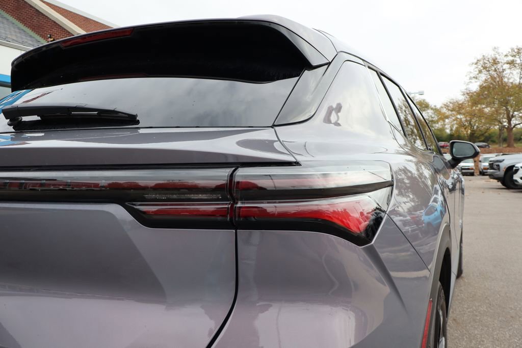 New 2026 Chevrolet Equinox EV LT image 32