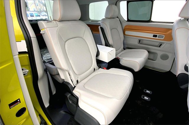 New 2025 Volkswagen ID. Buzz 1st Edition image 10