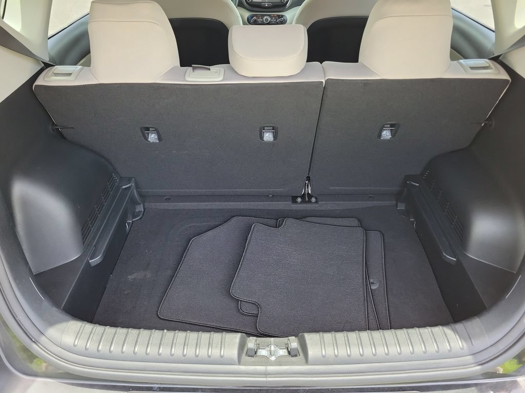 Used 2025 Kia Soul LX w/ LX Technology Package FWD image 8