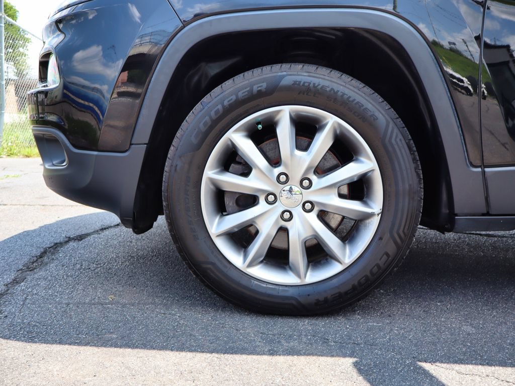 Used 2018 Jeep Cherokee Limited AWD/4WD image 63