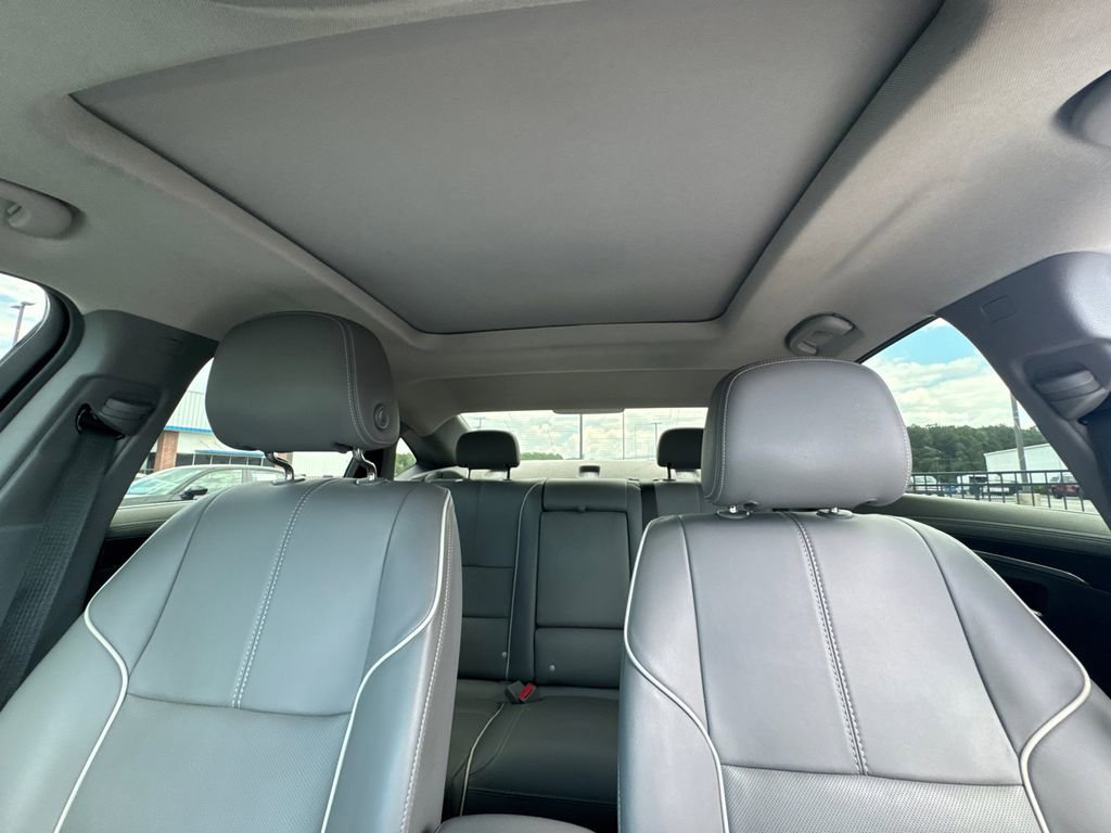 Used 2018 Chevrolet Impala Premier w/ Premier Confidence Package FWD image 31